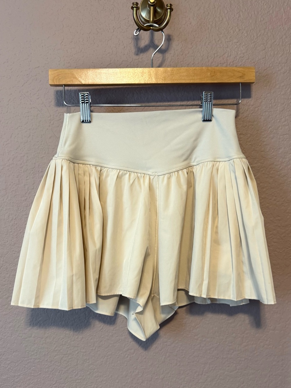 Offline by Aerie Off White Ivory Pleated Skort Skirt